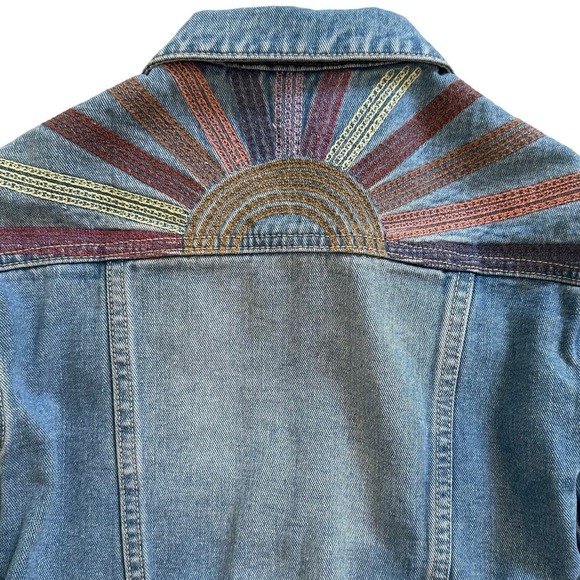 Cotton On Kids Denim Jacket Embroidered Sunburst 3-4 - Picture 4 of 6